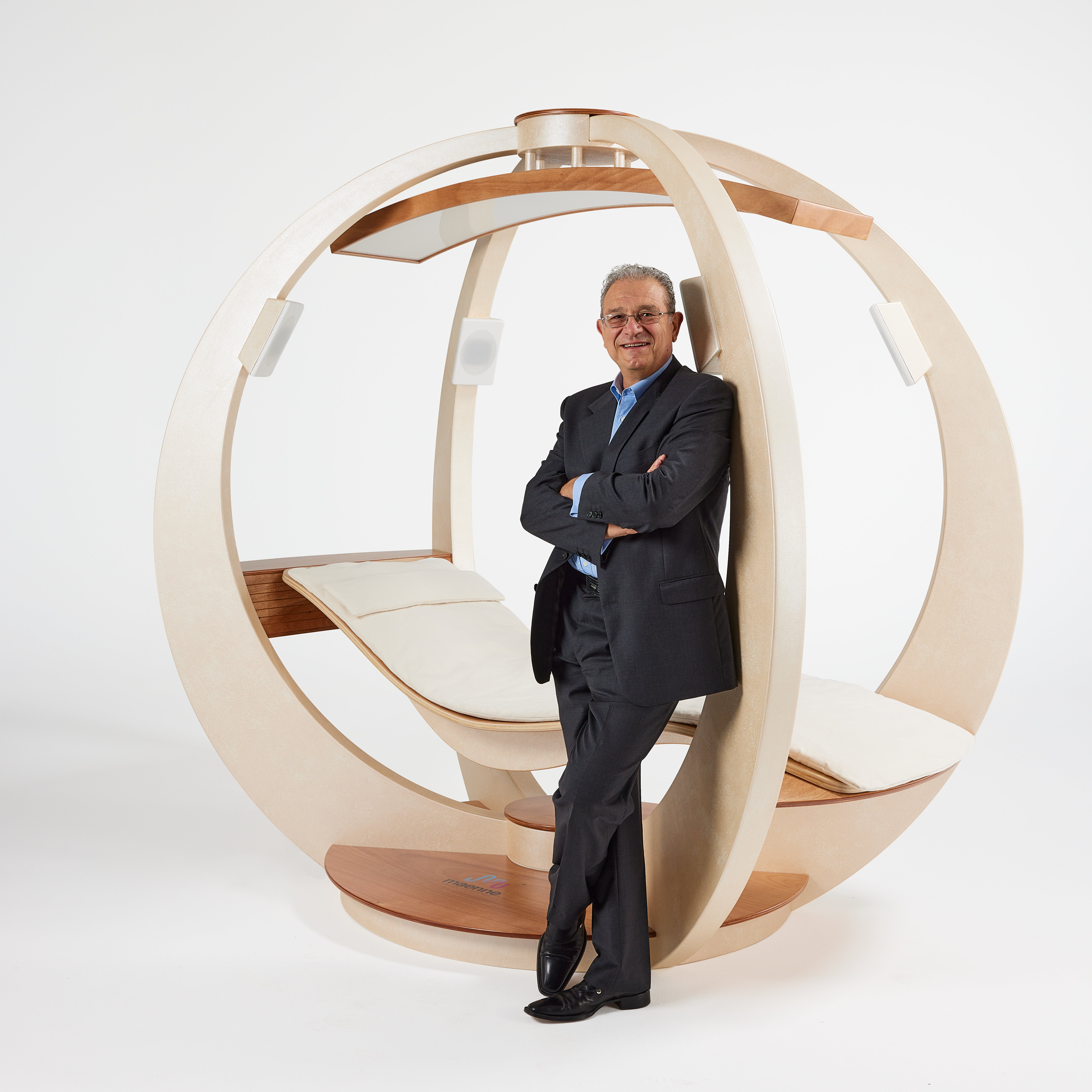 Maenne sistema di stimolazione multisensoriale per il relax ed il benessere psico-fisico