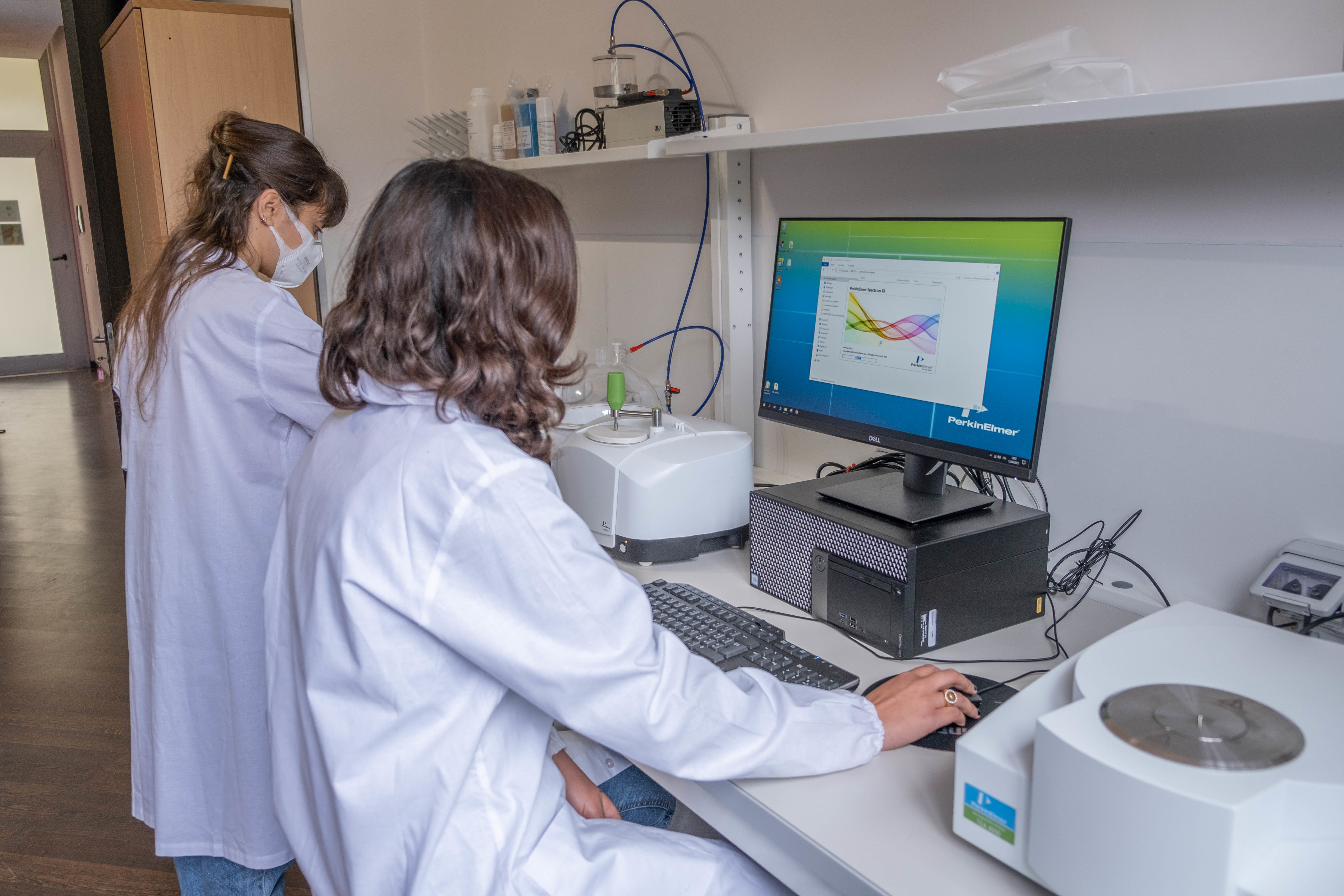 Materials diagnostics and experimental laboratory