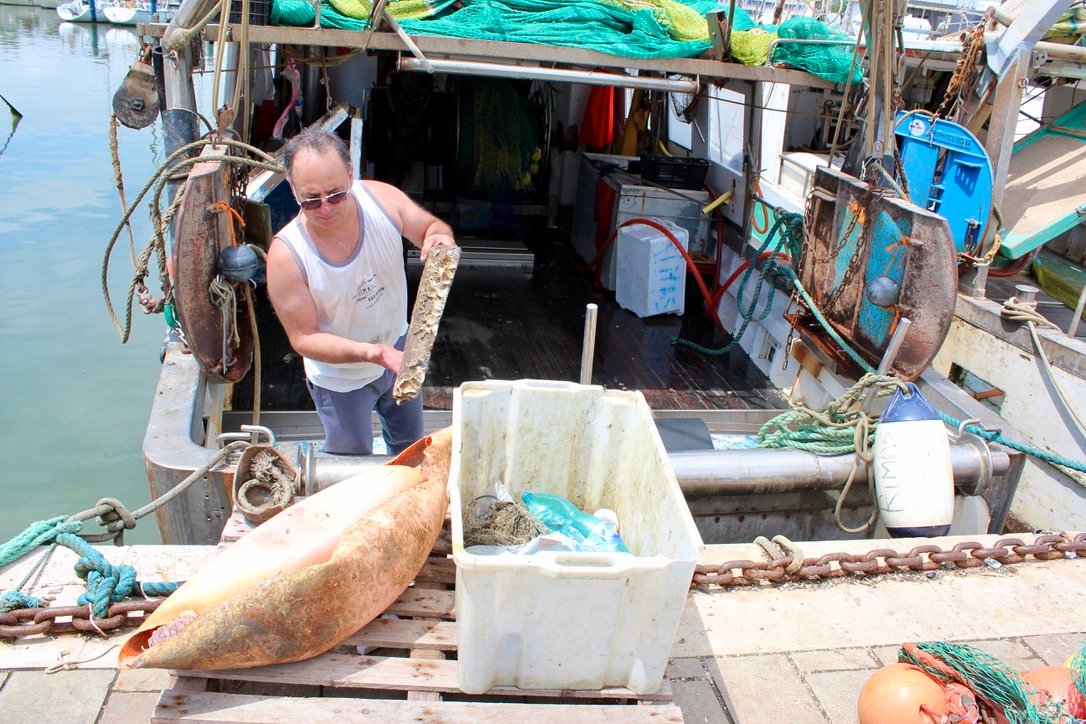 Ocean pollution reduction as a CSR policy