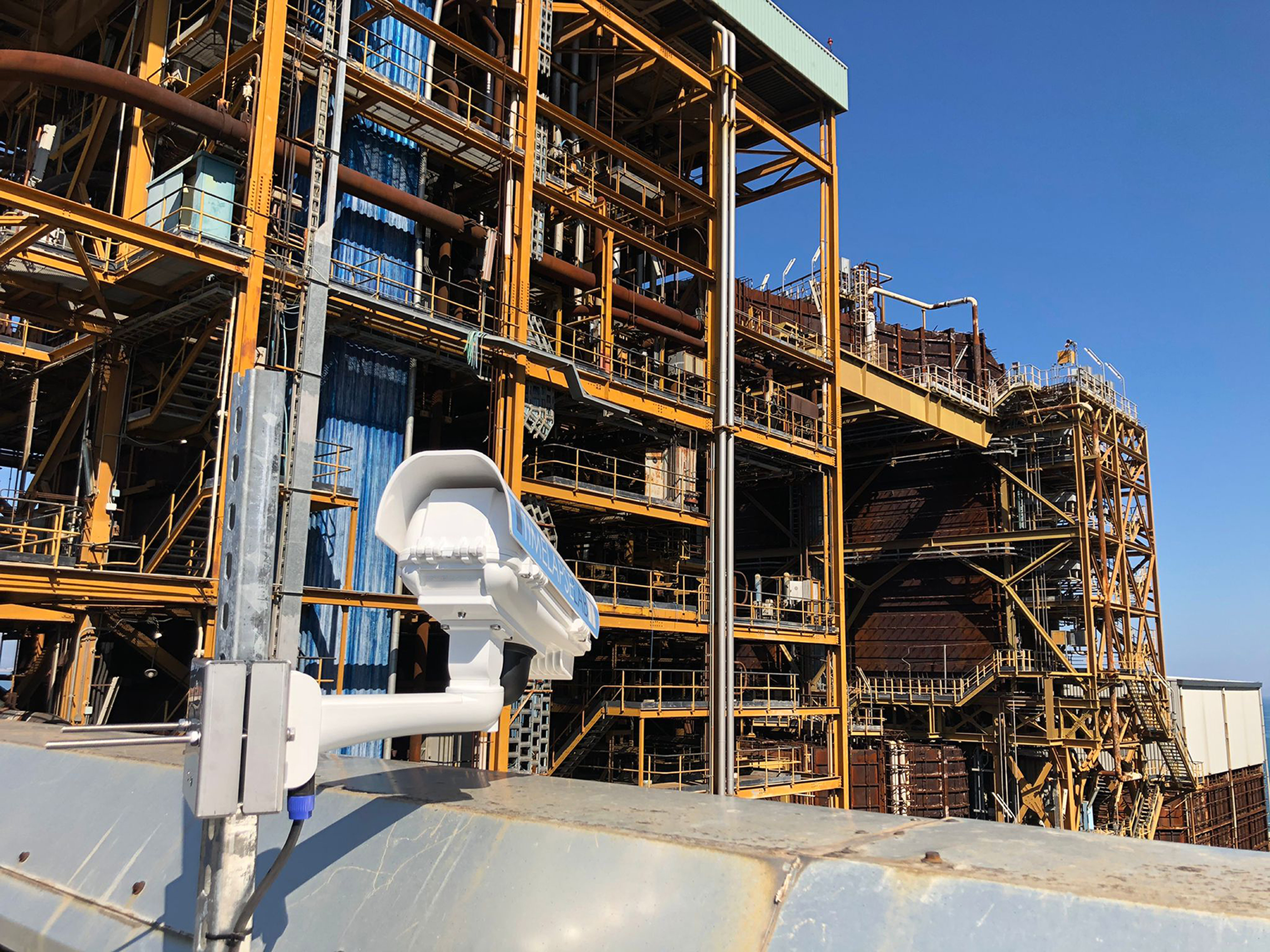 AI for intelligent construction site monitoring