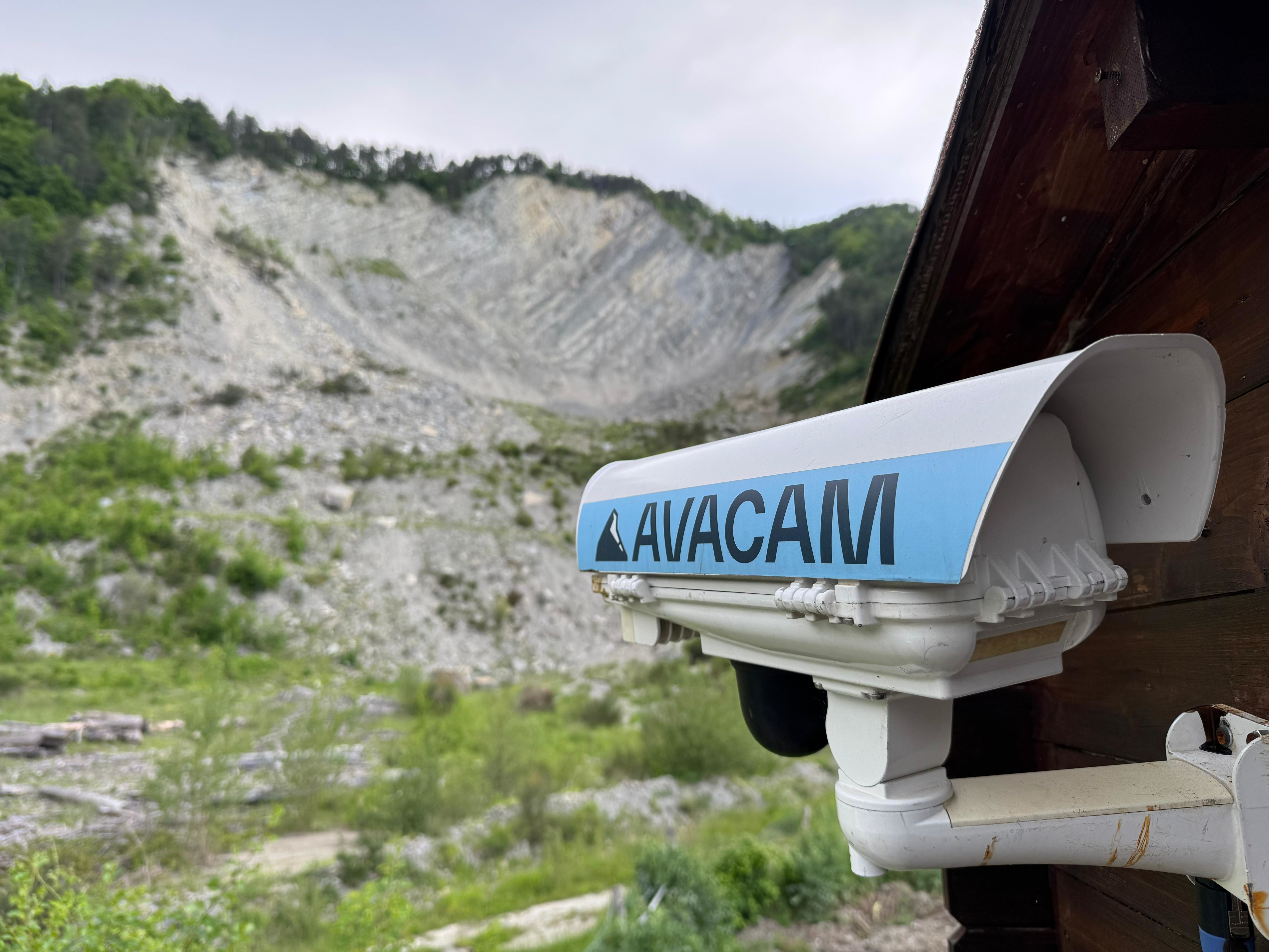 Avacam | Landslide monitoring with industrial devices and artificial intelligence